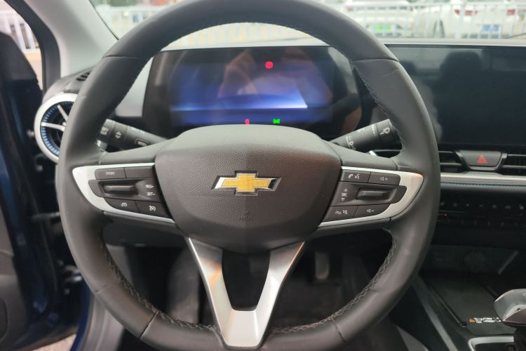 雪佛兰 科鲁泽 2023款 1.3T 轻混自动尊享版中控内饰7005