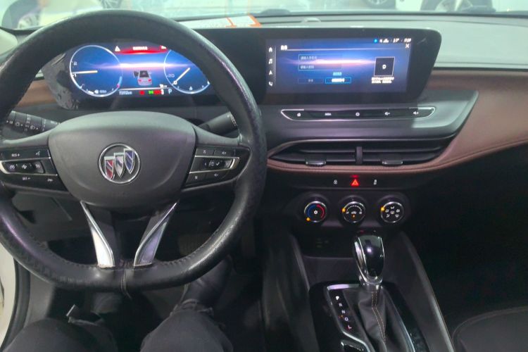 别克 威朗 2022款 Pro 533T 乐享版中控内饰7003