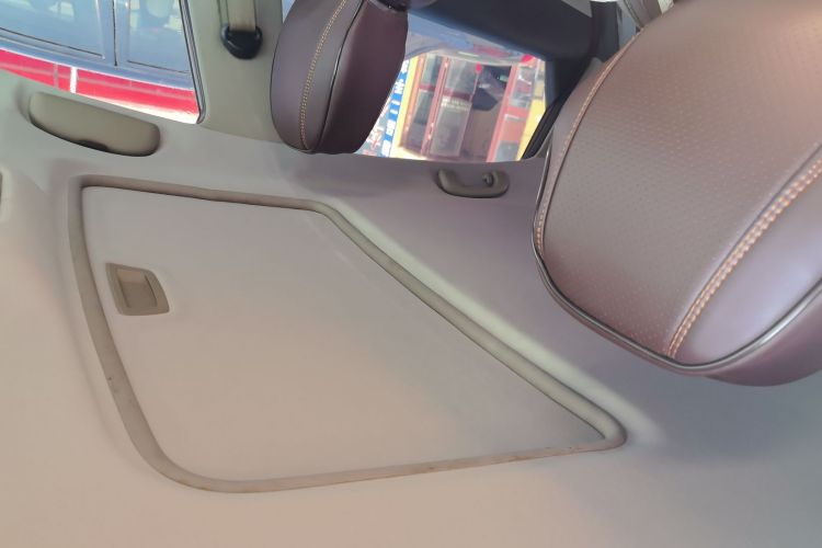 别克 英朗 2016款 15N 自动精英型局部细节9008