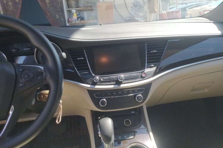 别克 威朗 2018款 三厢 15S 自动领先型中控内饰7006