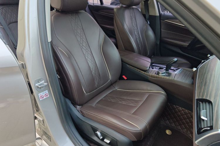 宝马5系 2018款 530Li 尊享型 豪华套装局部细节41