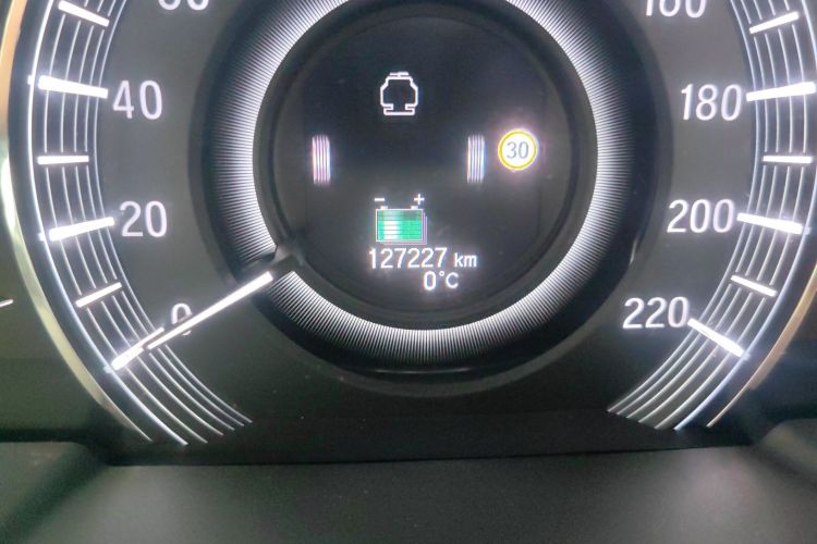 本田 艾力绅 2019款 2.0L 混动豪华版中控内饰15