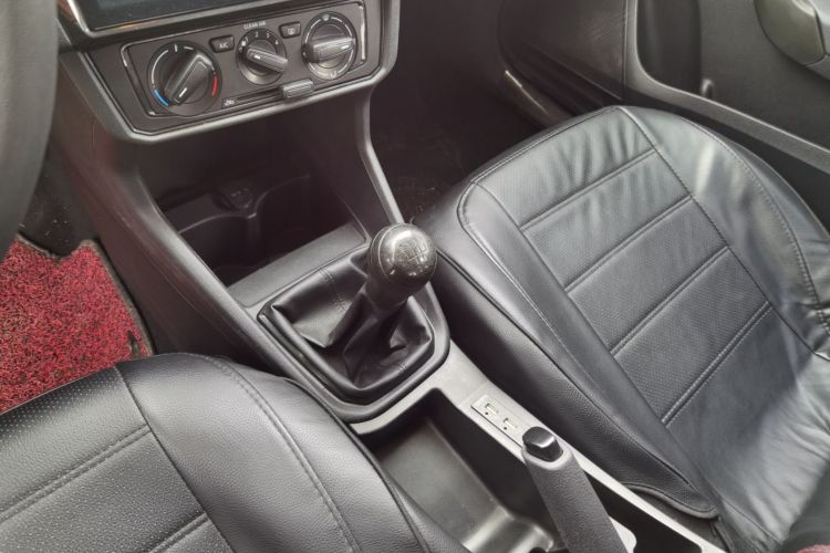 大众 桑塔纳 2016款 1.6L 手动风尚版局部细节18