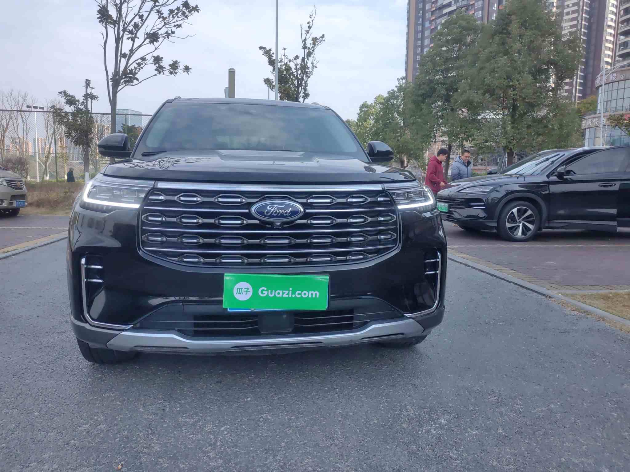 福特 探险者 2023款 EcoBoost 285 四驱风尚plus版 6座(1)