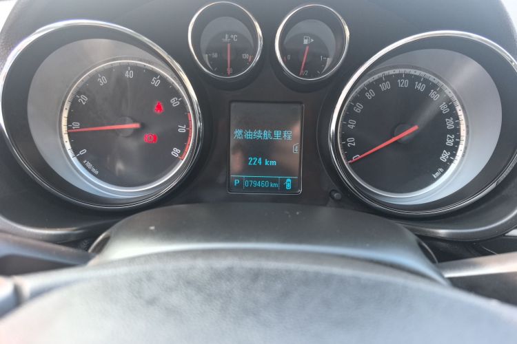 别克 君威 2015款 1.6T 领先技术型中控内饰15