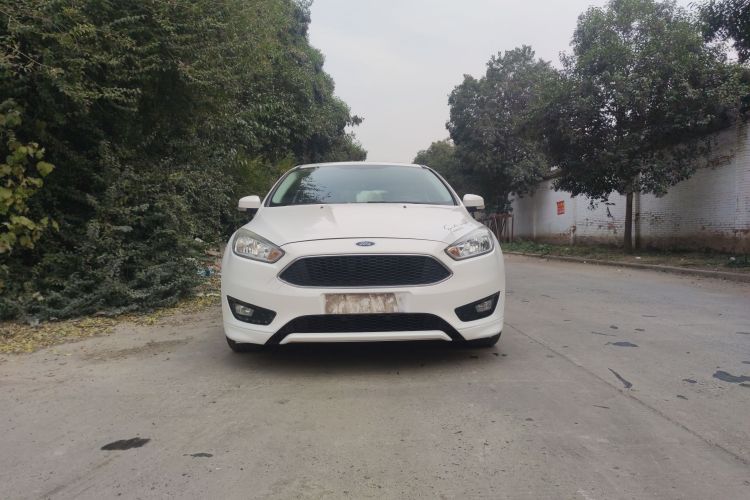 福特 福克斯 2017款 两厢 EcoBoost 180 自动精英型车身外观6001