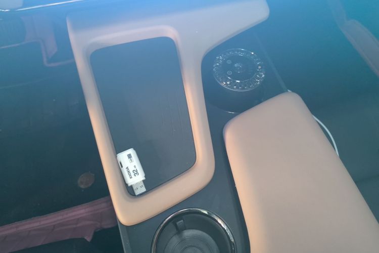 深蓝汽车 深蓝SL03 2022款 515纯电版中控内饰7005