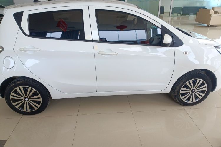 长安欧尚 奔奔E-Star 2021款 国民版 心悦版 磷酸铁锂（31.86kWh）车身外观6002