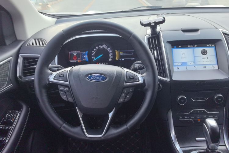 福特 锐界 2018款 EcoBoost 245 两驱豪锐型 7座 国V中控内饰7006