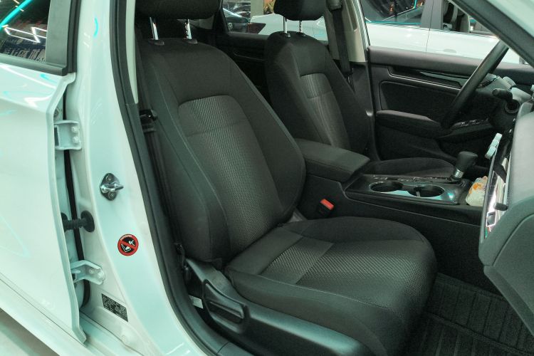 本田 型格 2023款 240TURBO CVT科技版局部细节41