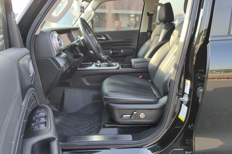 坦克300 2021款 越野版 2.0T 征服者中控内饰7002