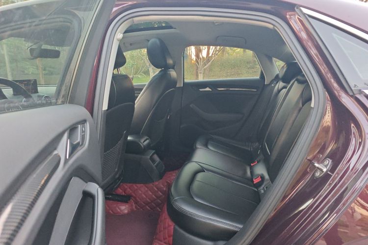 奥迪A3 2015款 Limousine 35 TFSI 百万纪念智领型中控内饰7002