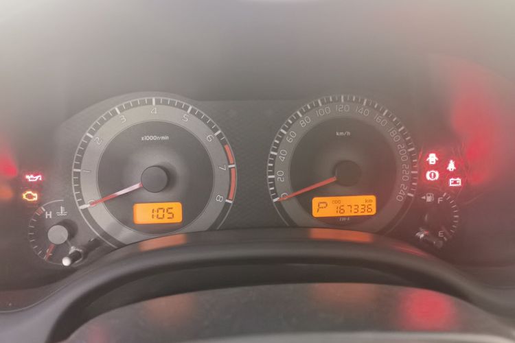 丰田 卡罗拉 2013款 特装版 1.6L 自动炫酷型GL中控内饰15