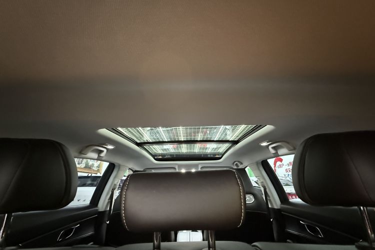 长安UNI-K 2024款 2.0T 两驱全球行版局部细节22