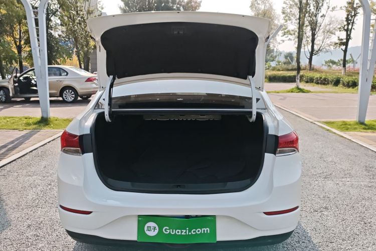 别克 英朗 2021款 改款 典范 1.5L 自动进取型局部细节23