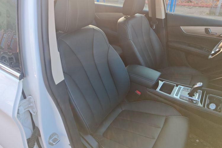 比亚迪 宋MAX新能源 2019款 DM 1.5T 智联致进型 6座 国VI局部细节41