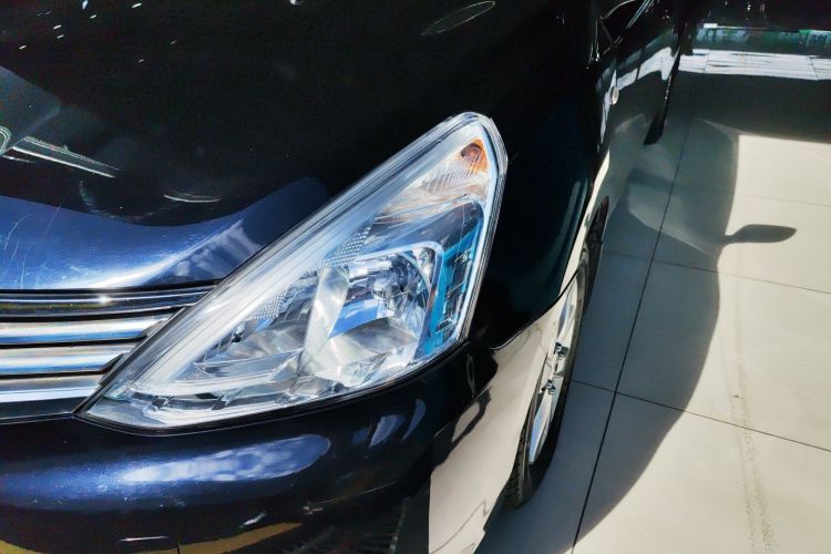 日产 骊威 2013款 1.6XE CVT舒适版局部细节36