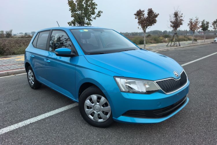 斯柯达 晶锐 2015款 1.4L 手动前行版车身外观6002