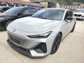 长安UNI-V 2022款 1.5T 智慧领航型