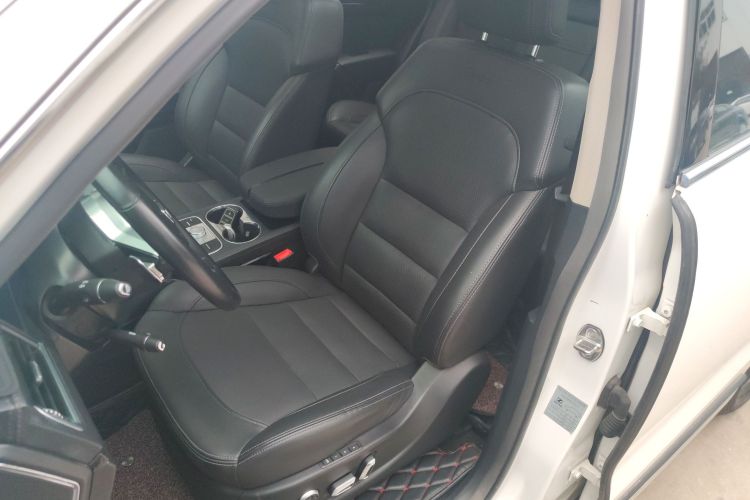 众泰T600 2016款 运动版 2.0T DCT尊贵型局部细节19