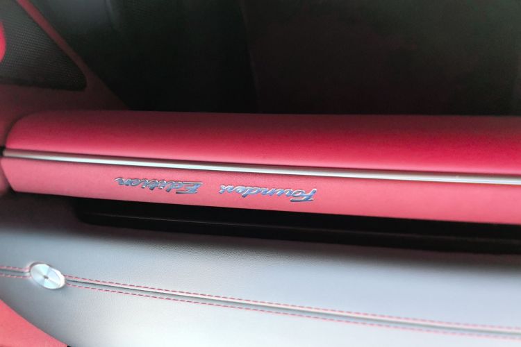 小米汽车 小米SU7 2024款 四驱Max创始版中控内饰7008