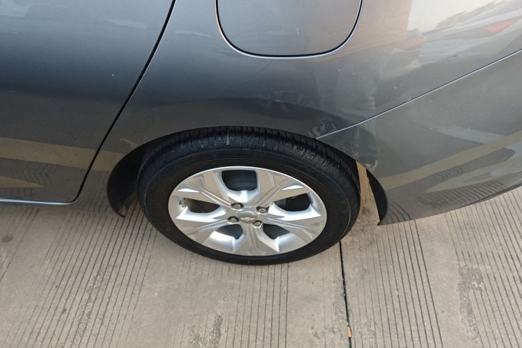 雪佛兰 科沃兹 2020款 325T 自动欣悦版车身外观6007