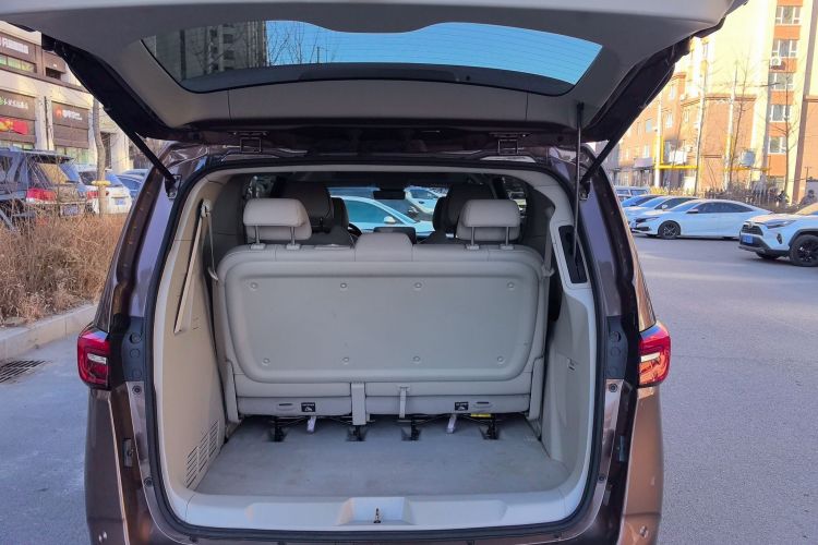 别克GL8 2021款 陆上公务舱 652T 尊贵型局部细节23