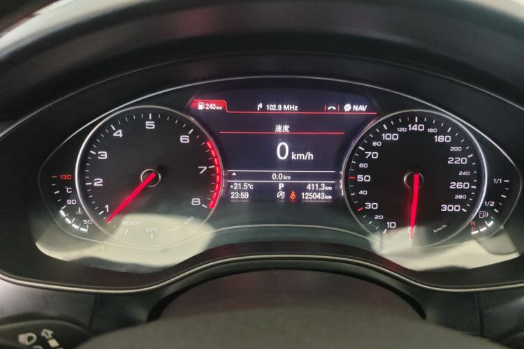 奥迪A6L 2017款 30 FSI 舒适型中控内饰15