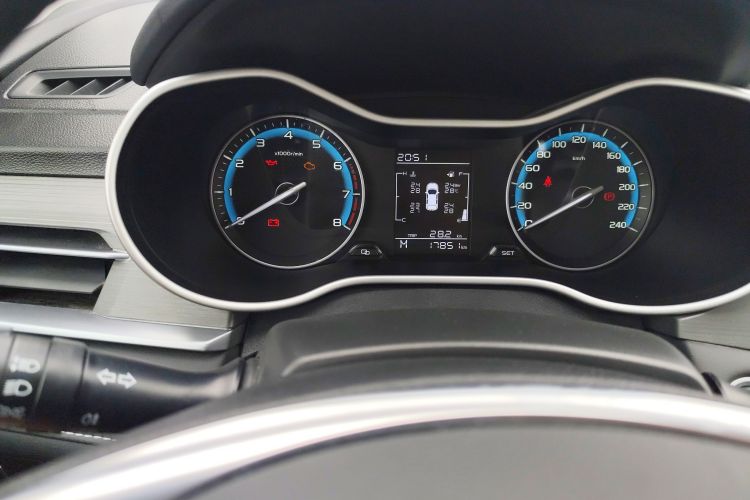 吉利汽车 帝豪 2021款 UP 1.5L 手动舒适型中控内饰15