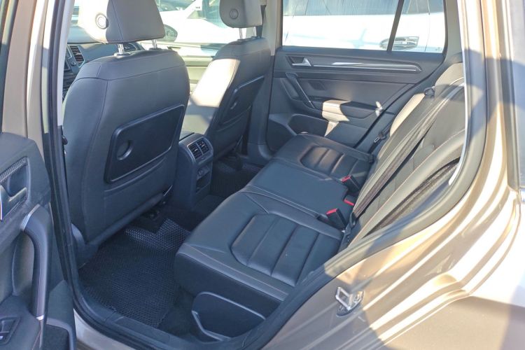 大众 高尔夫·嘉旅 2016款 280TSI 自动豪华型中控内饰7003