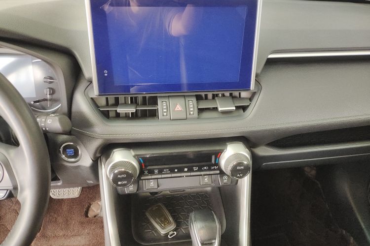 丰田 RAV4荣放 2022款 2.0L CVT四驱风尚Plus版局部细节9002