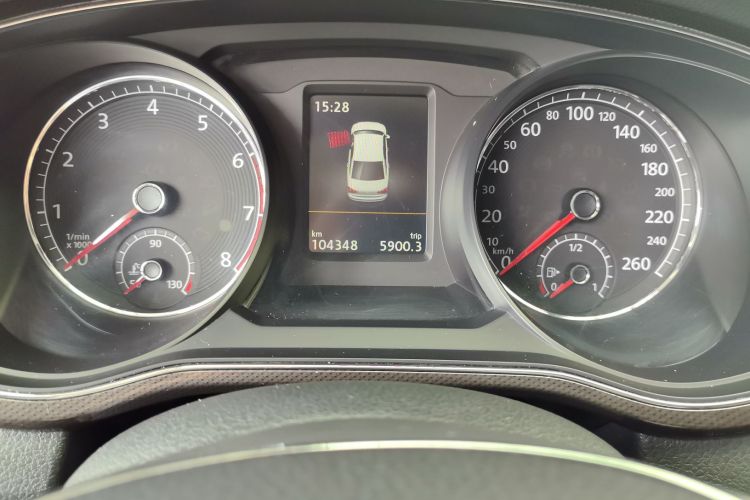 大众 帕萨特 2016款 380TSI DSG御尊版中控内饰15