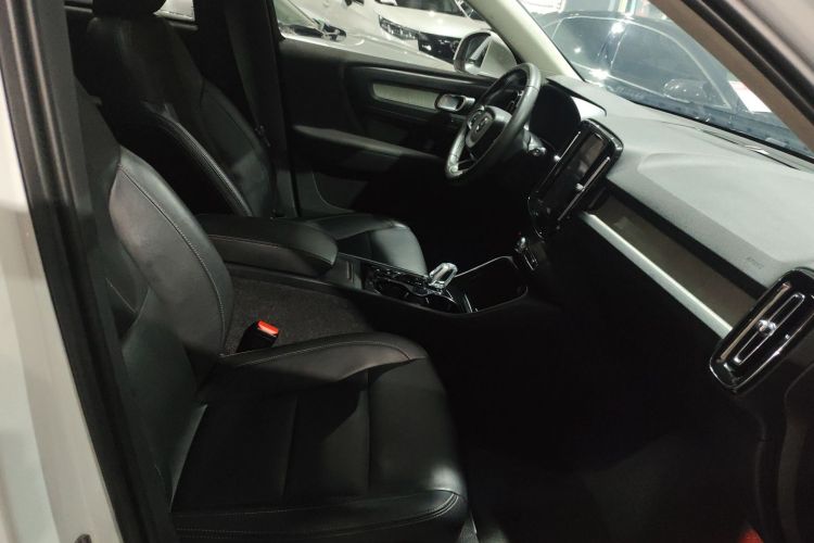 沃尔沃XC40 2021款 T4 四驱智远豪华版局部细节41