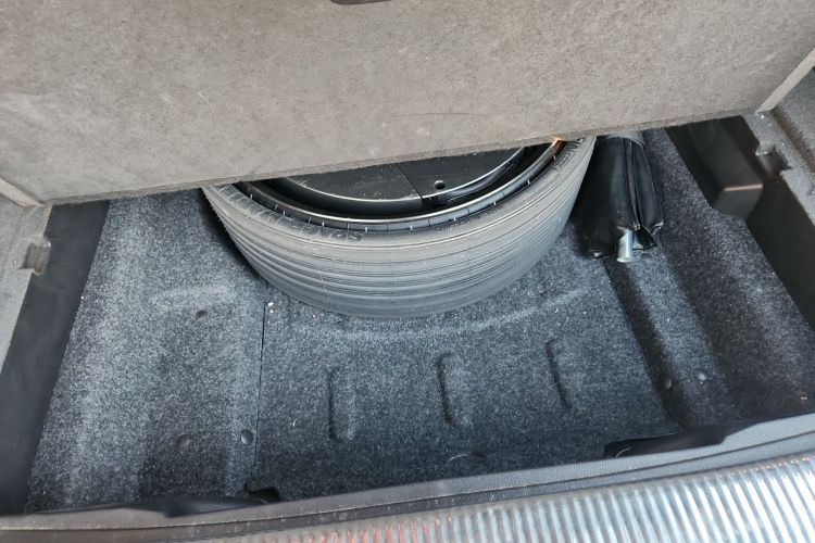 奥迪Q5 2011款 2.0TFSI 技术型局部细节9008