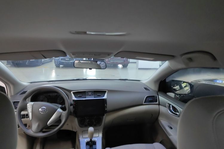 日产 轩逸 2012款 1.8XE CVT舒适版局部细节22