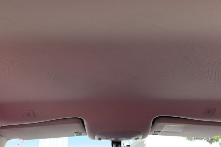 Jeep 自由侠 2018款 互联大屏版 180T 自动动能版+局部细节22