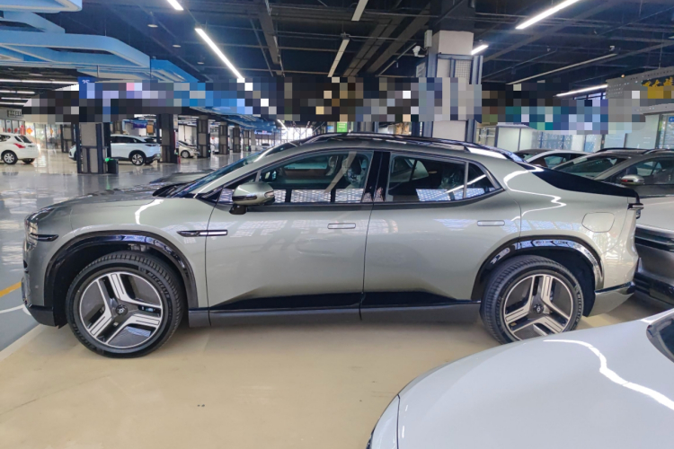 长安启源E07 2025款 增程 两驱 39kWh Pro智能版车身外观6005