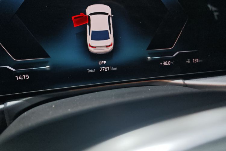 宝马i3 2022款 eDrive 35 L中控内饰15