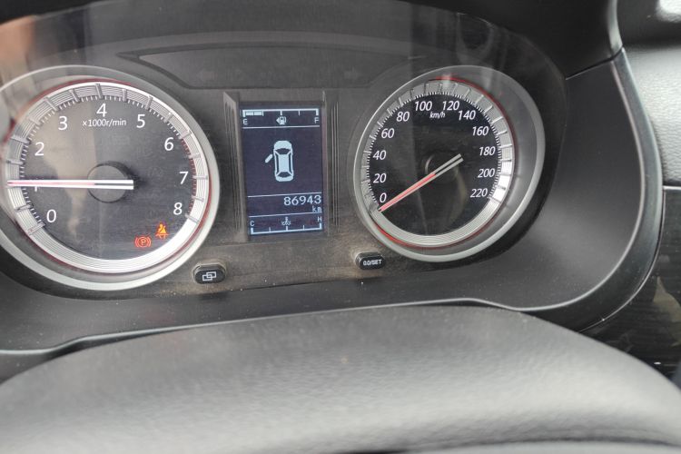 东风风行 风行M6 2019款 1.5T 手动长轴豪华型 7座中控内饰15