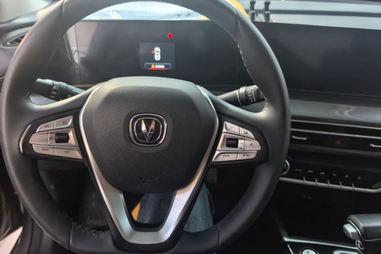 长安 逸动 2020款 PLUS 蓝鲸NE 1.4T GDI DCT尊贵型局部细节24