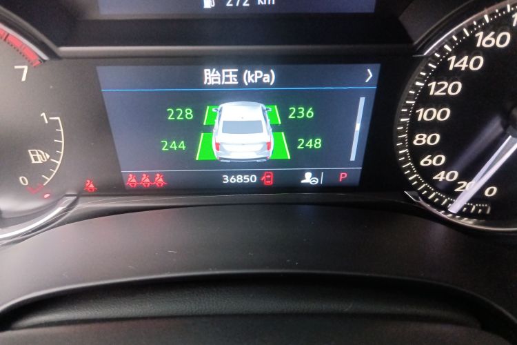 凯迪拉克CT4 2020款 28T 时尚型中控内饰15