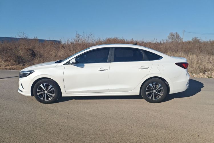 长安 逸动 2022款 PLUS 1.6L GDI CVT豪华型车身外观6007