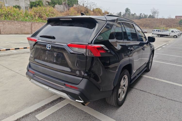 丰田 RAV4荣放 2020款 双擎  2.5L E-CVT两驱精英版车身外观6003