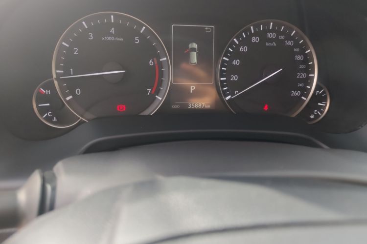 雷克萨斯RX 2020款 改款 300 四驱典雅版中控内饰15