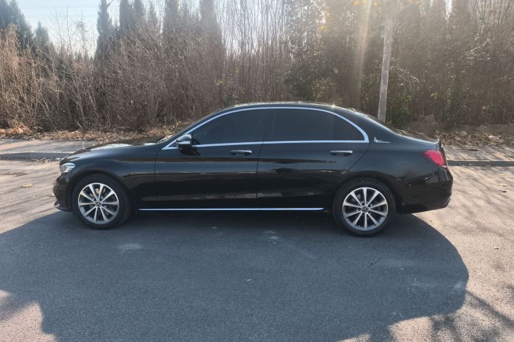 奔驰C级 2019款 C 260 L车身外观6006