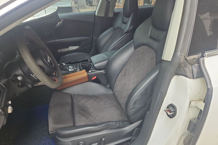 奥迪S7 2013款 4.0 TFSI quattro中控内饰7001