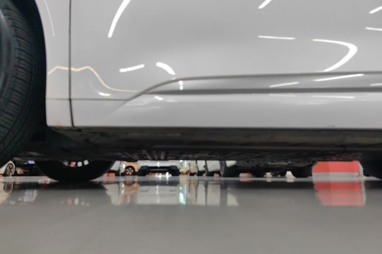 腾势D9 2022款 DM-i 970 四驱旗舰型局部细节9001