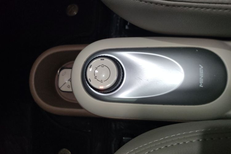 五菱汽车 宏光MINIEV 2025款 四门版 臻享款局部细节18