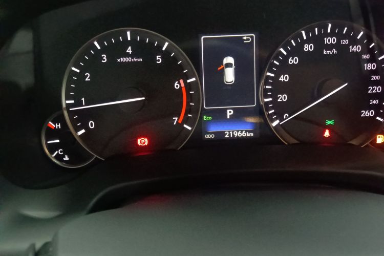 雷克萨斯RX 2020款 改款 300 两驱精英版中控内饰15