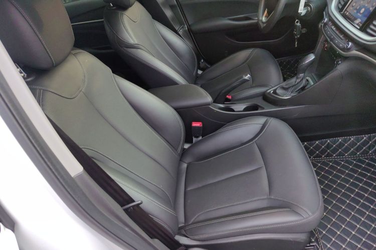 别克 英朗 2021款 改款 1.3T 自动轻混动精英型局部细节41